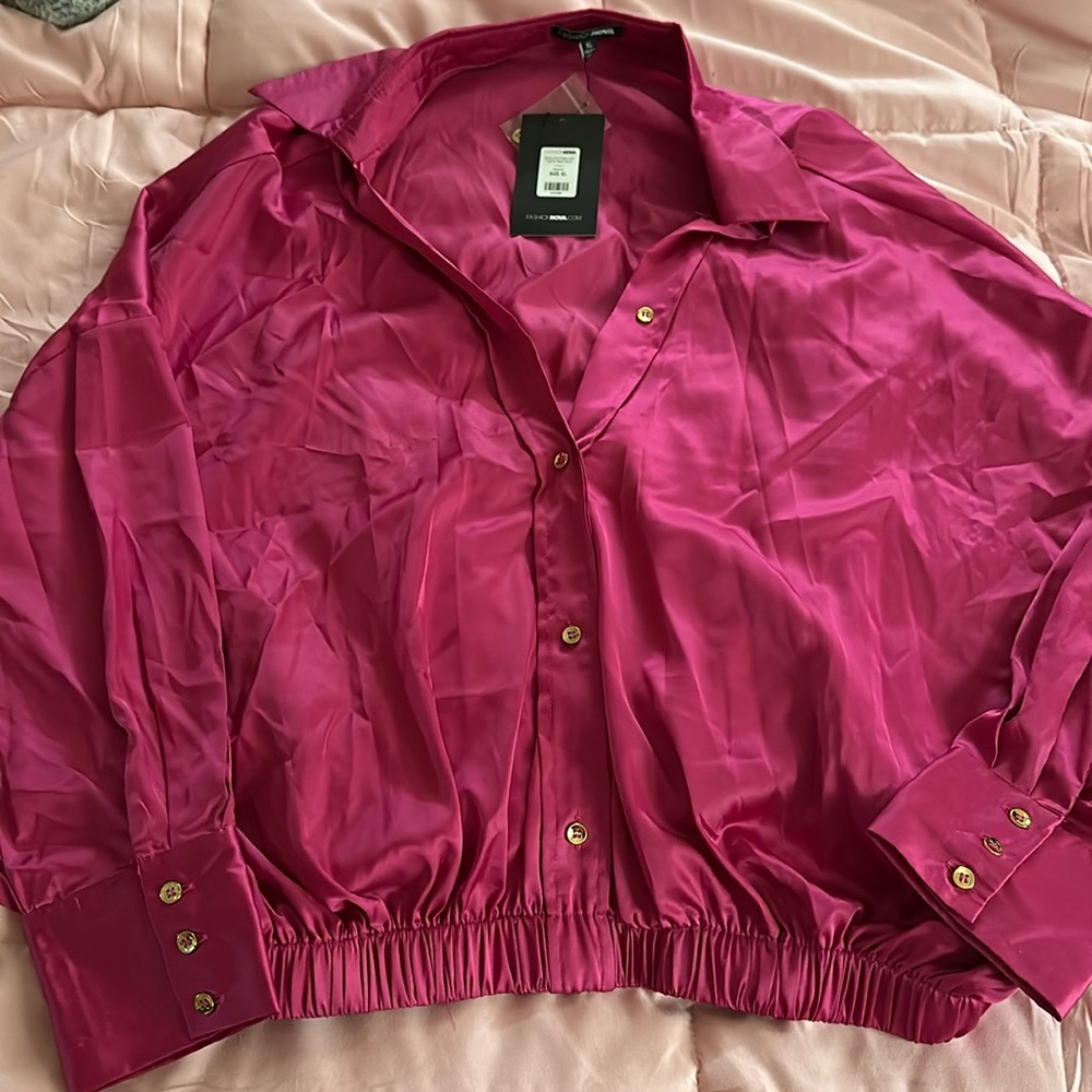 Pink crop top blouse